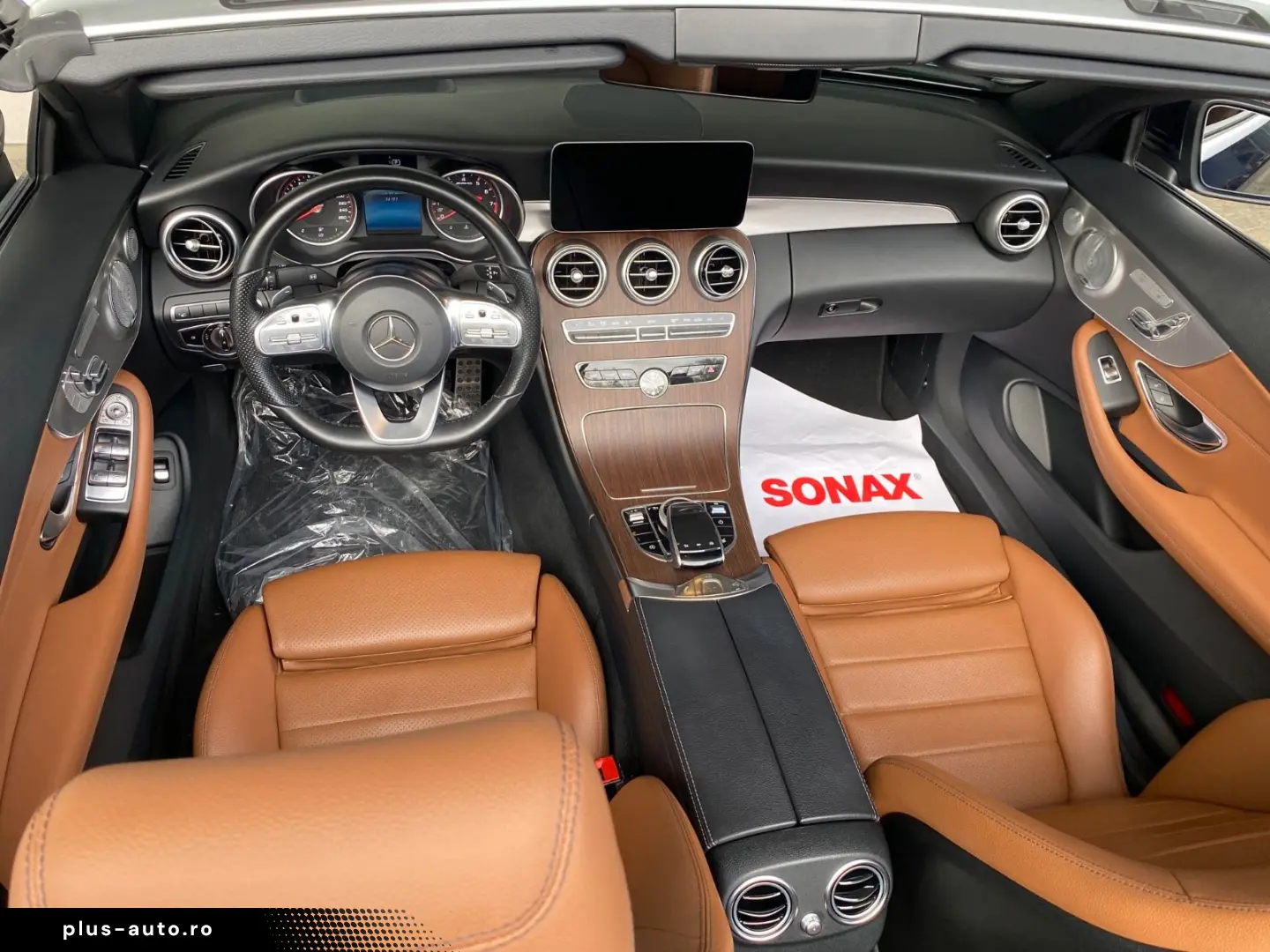 MERCEDES-BENZ C 300 Cabrio  HUD  Burmester