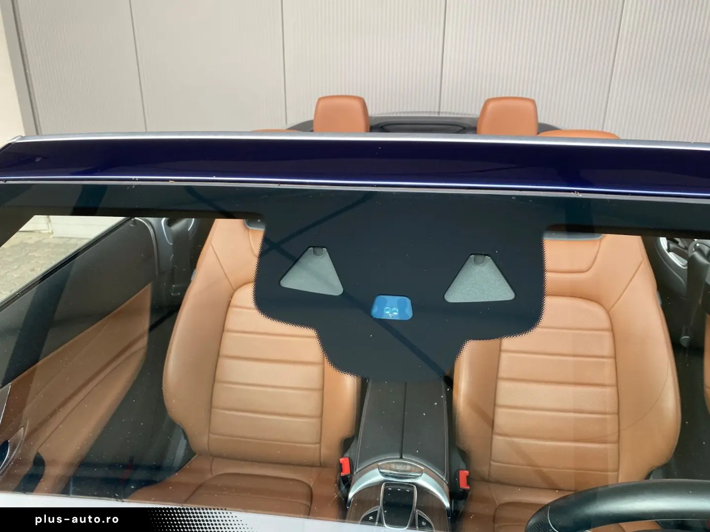 MERCEDES-BENZ C 300 Cabrio  HUD  Burmester