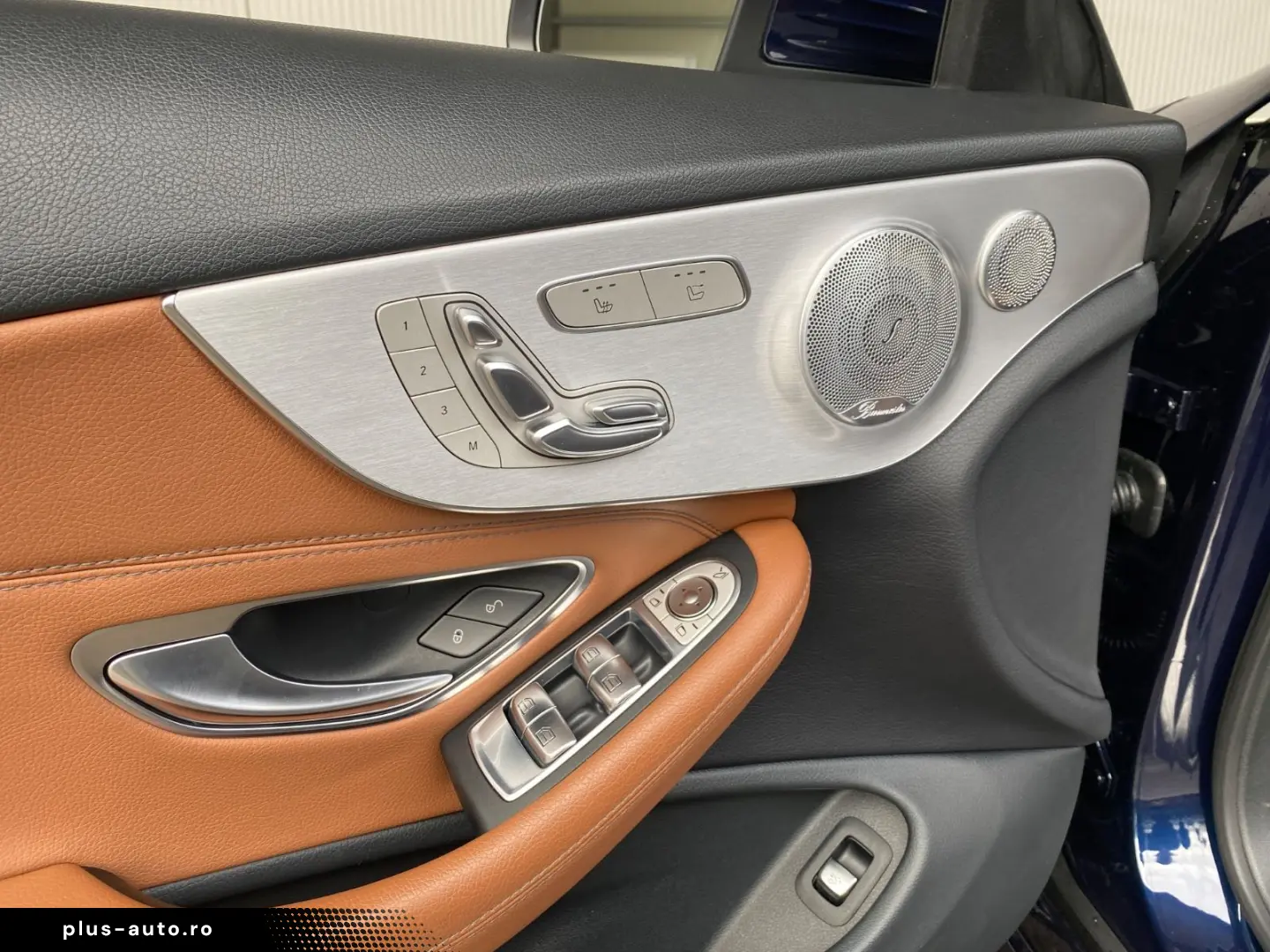 MERCEDES-BENZ C 300 Cabrio  HUD  Burmester