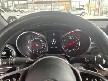 MERCEDES-BENZ C 300 Cabriolet  Multibeam Distronic Burmester