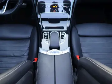 MERCEDES-BENZ C 220 4M AMG RFK Airscarf CarPlay