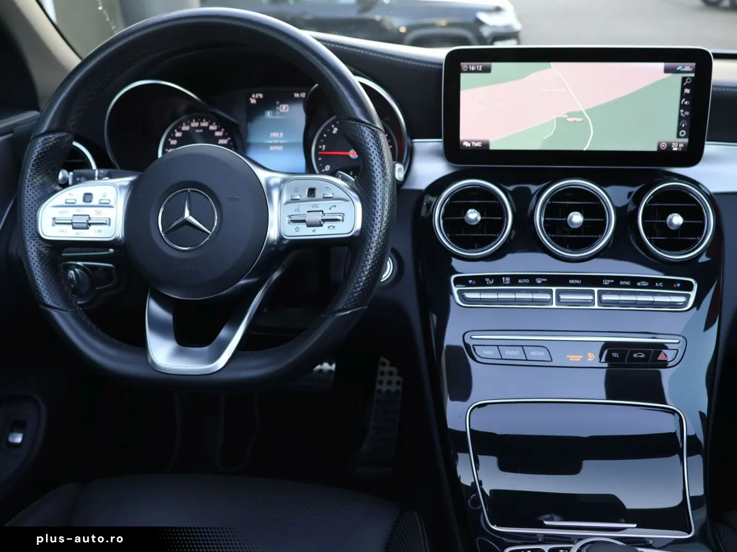MERCEDES-BENZ C 220 4M AMG RFK Airscarf CarPlay