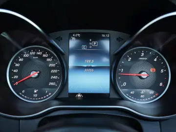 MERCEDES-BENZ C 220 4M AMG RFK Airscarf CarPlay