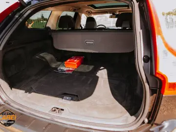 VOLVO XC 60 2.4 DIESEL. 200000 KM