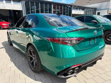 ALFA ROMEO Giulia 2.9 V6 Bi-Turbo 375 kW AT8 Quadrifoglio