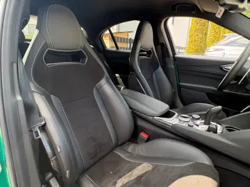 ALFA ROMEO Giulia 2.9 V6 Bi-Turbo 375 kW AT8 Quadrifoglio