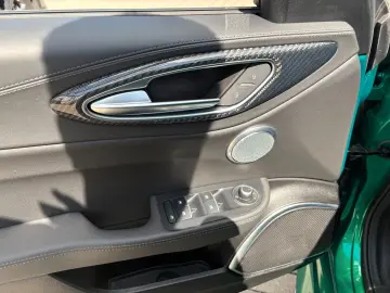 ALFA ROMEO Giulia 2.9 V6 Bi-Turbo 375 kW AT8 Quadrifoglio