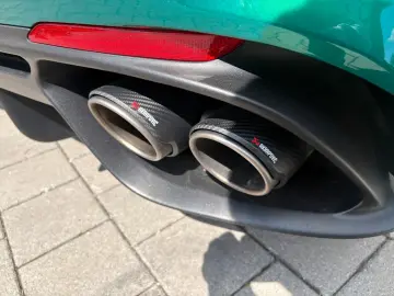 ALFA ROMEO Giulia 2.9 V6 Bi-Turbo 375 kW AT8 Quadrifoglio