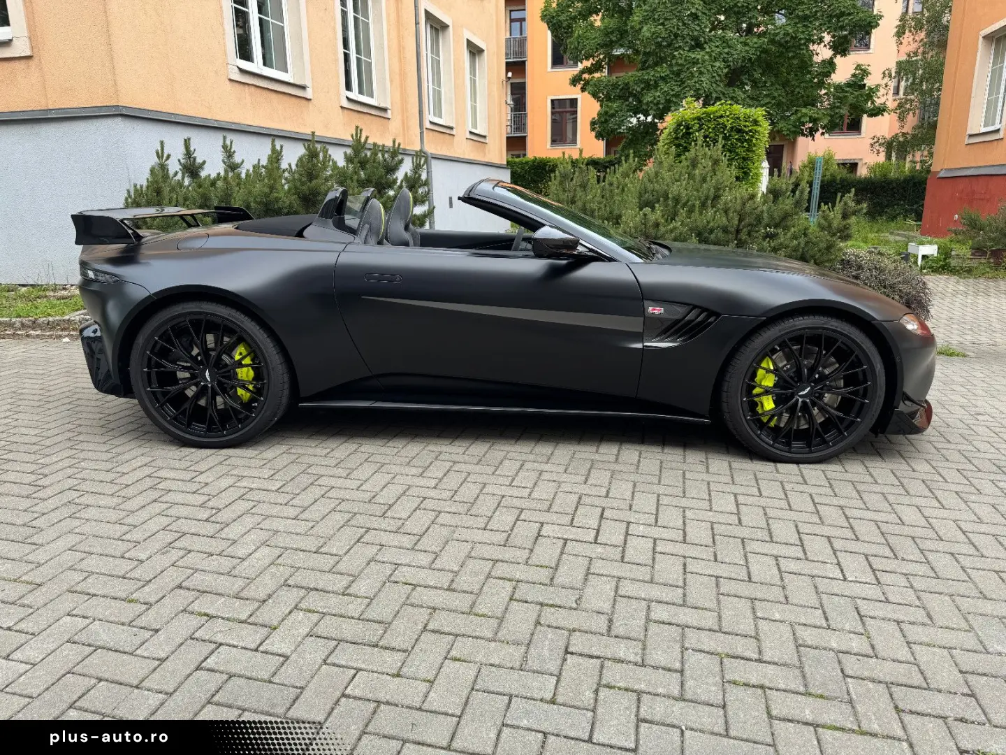 ASTON MARTIN V8 Vantage V8 Roadster F1 Edition