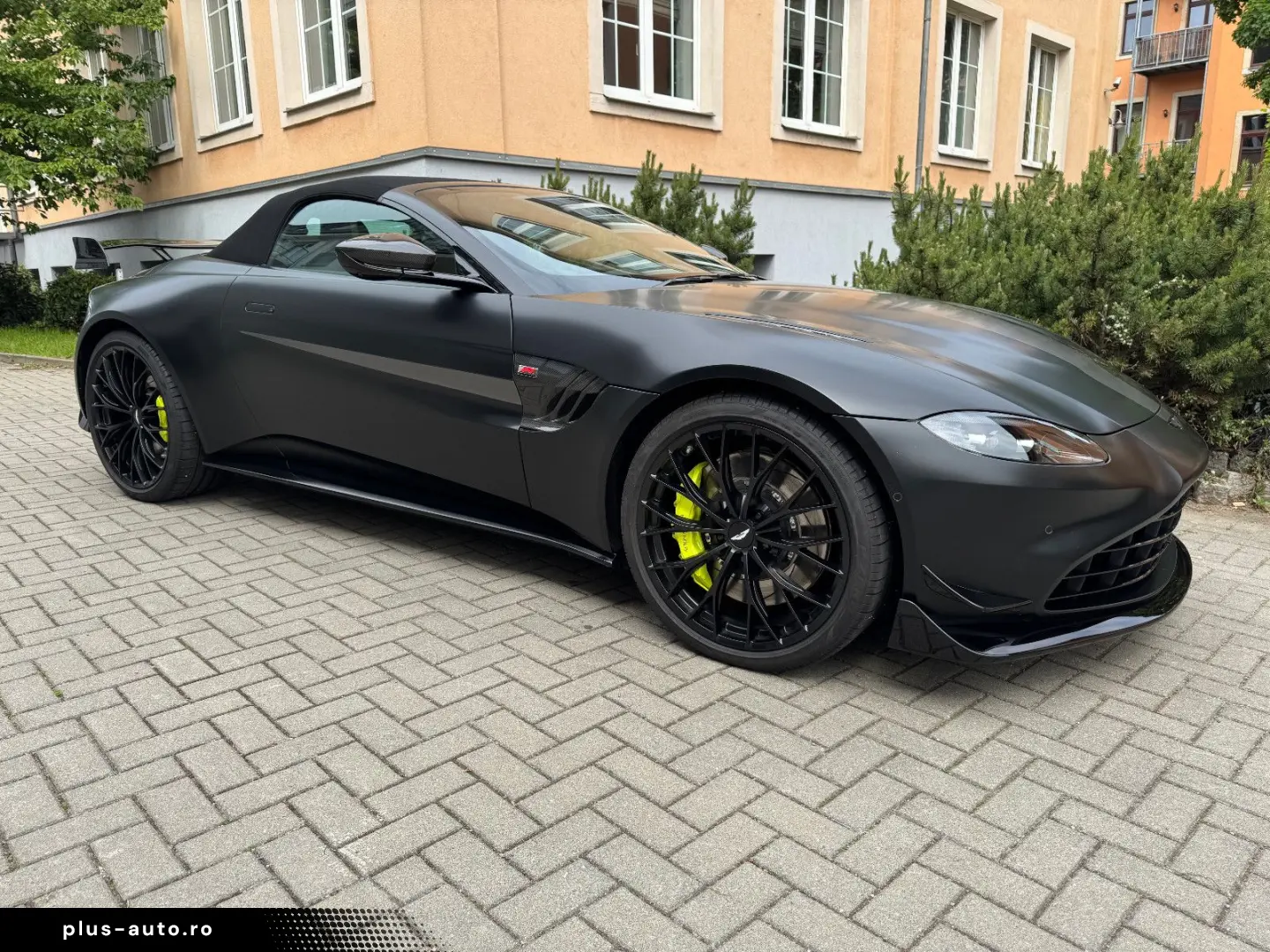 ASTON MARTIN V8 Vantage V8 Roadster F1 Edition