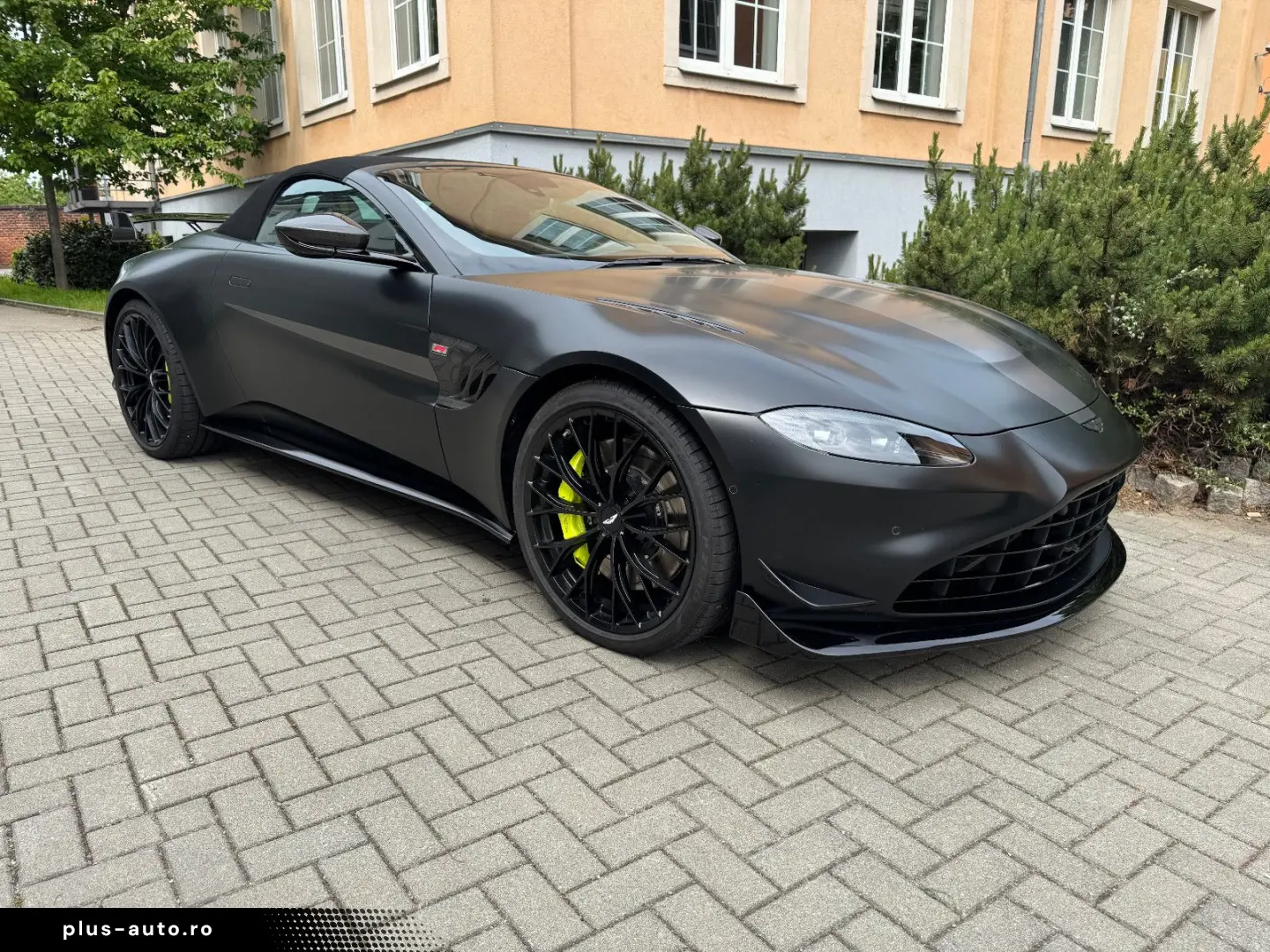 ASTON MARTIN V8 Vantage V8 Roadster F1 Edition