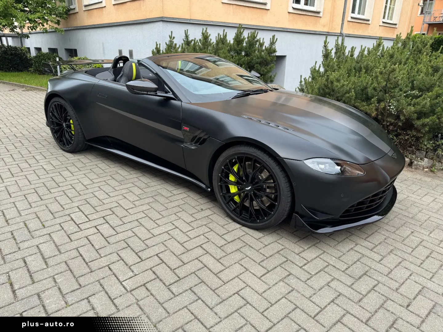 ASTON MARTIN V8 Vantage V8 Roadster F1 Edition