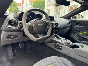 ASTON MARTIN V8 Vantage V8 Roadster F1 Edition