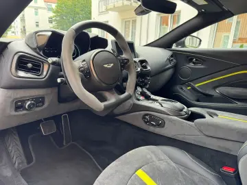 ASTON MARTIN V8 Vantage V8 Roadster F1 Edition