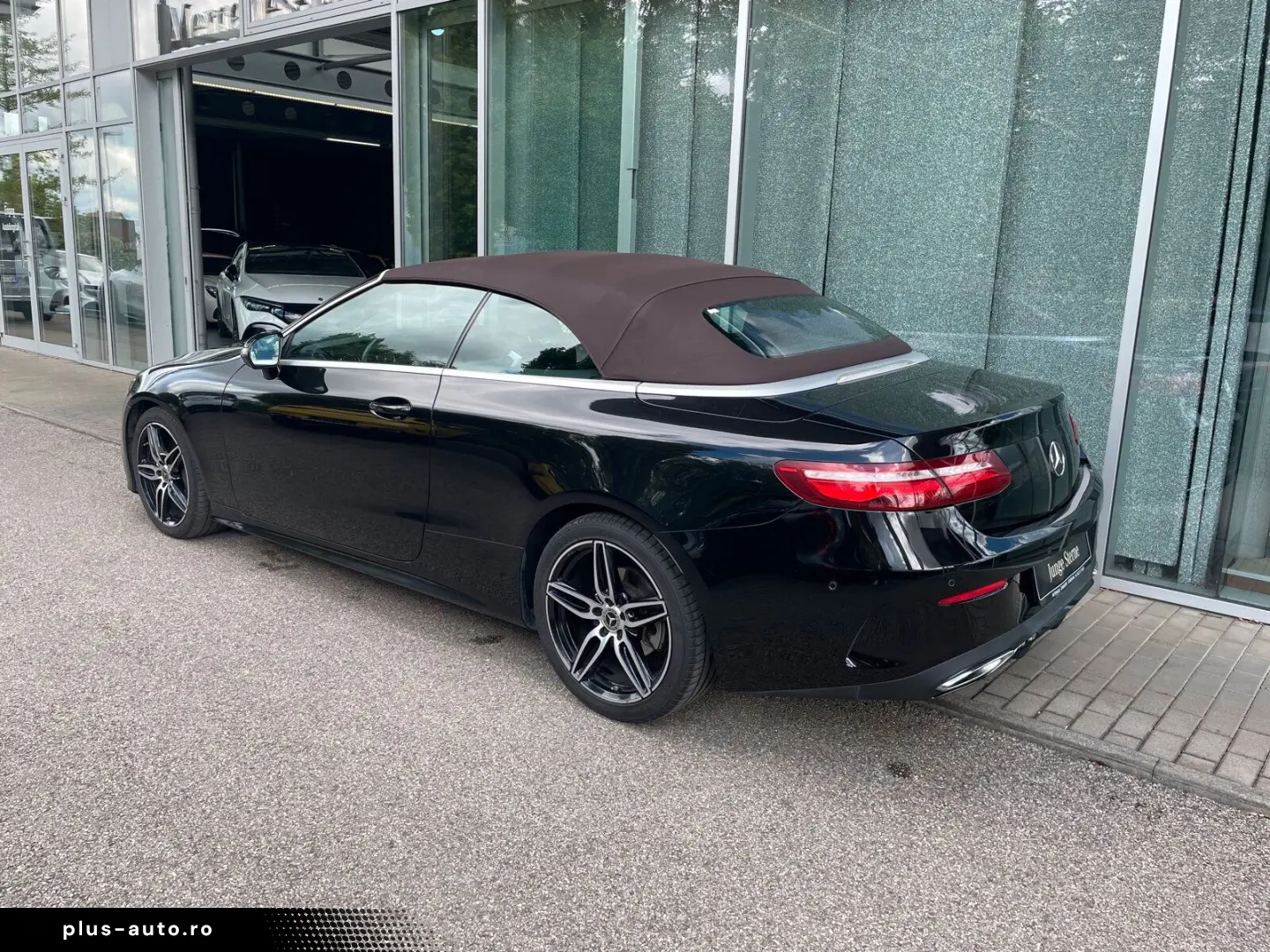 MERCEDES-BENZ E 300 d Cabriolet AMG LED CAM NIGHT TOTWINKEL