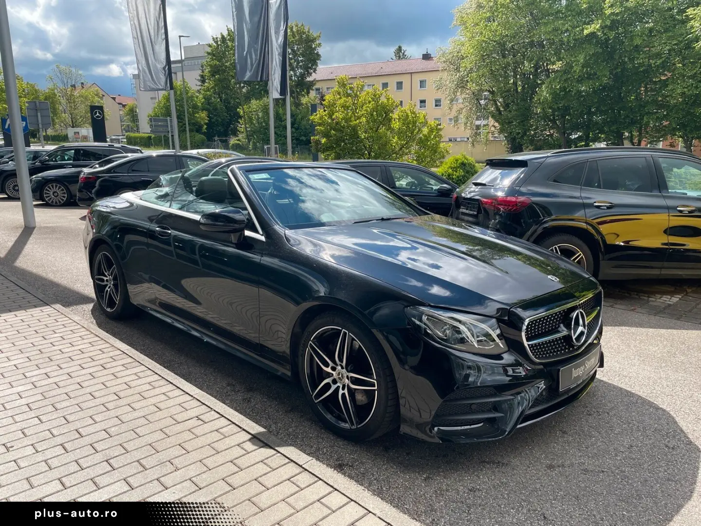 MERCEDES-BENZ E 300 d Cabriolet AMG LED CAM NIGHT TOTWINKEL