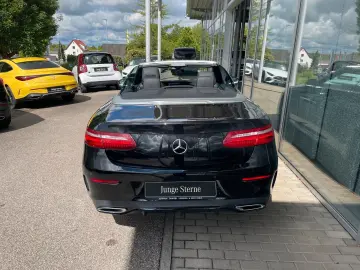 MERCEDES-BENZ E 300 d Cabriolet AMG LED CAM NIGHT TOTWINKEL