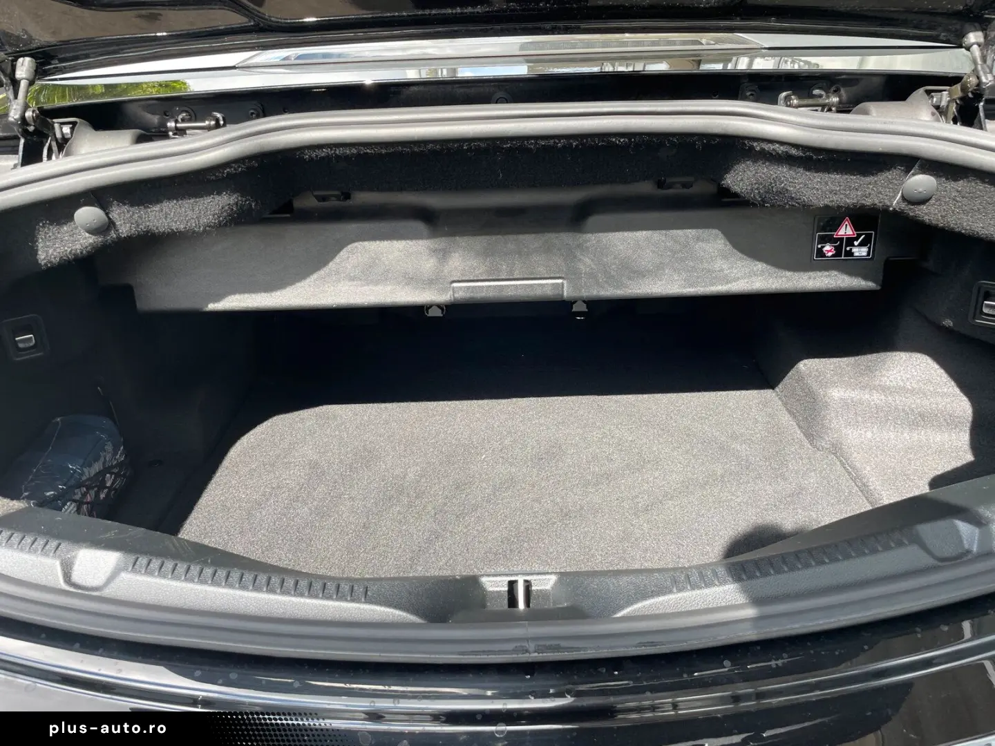 MERCEDES-BENZ E 300 d Cabriolet AMG LED CAM NIGHT TOTWINKEL