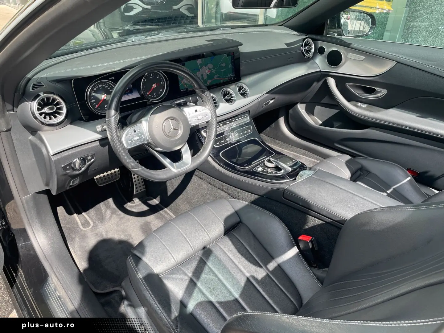 MERCEDES-BENZ E 300 d Cabriolet AMG LED CAM NIGHT TOTWINKEL