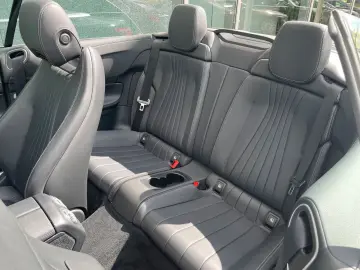 MERCEDES-BENZ E 300 d Cabriolet AMG LED CAM NIGHT TOTWINKEL