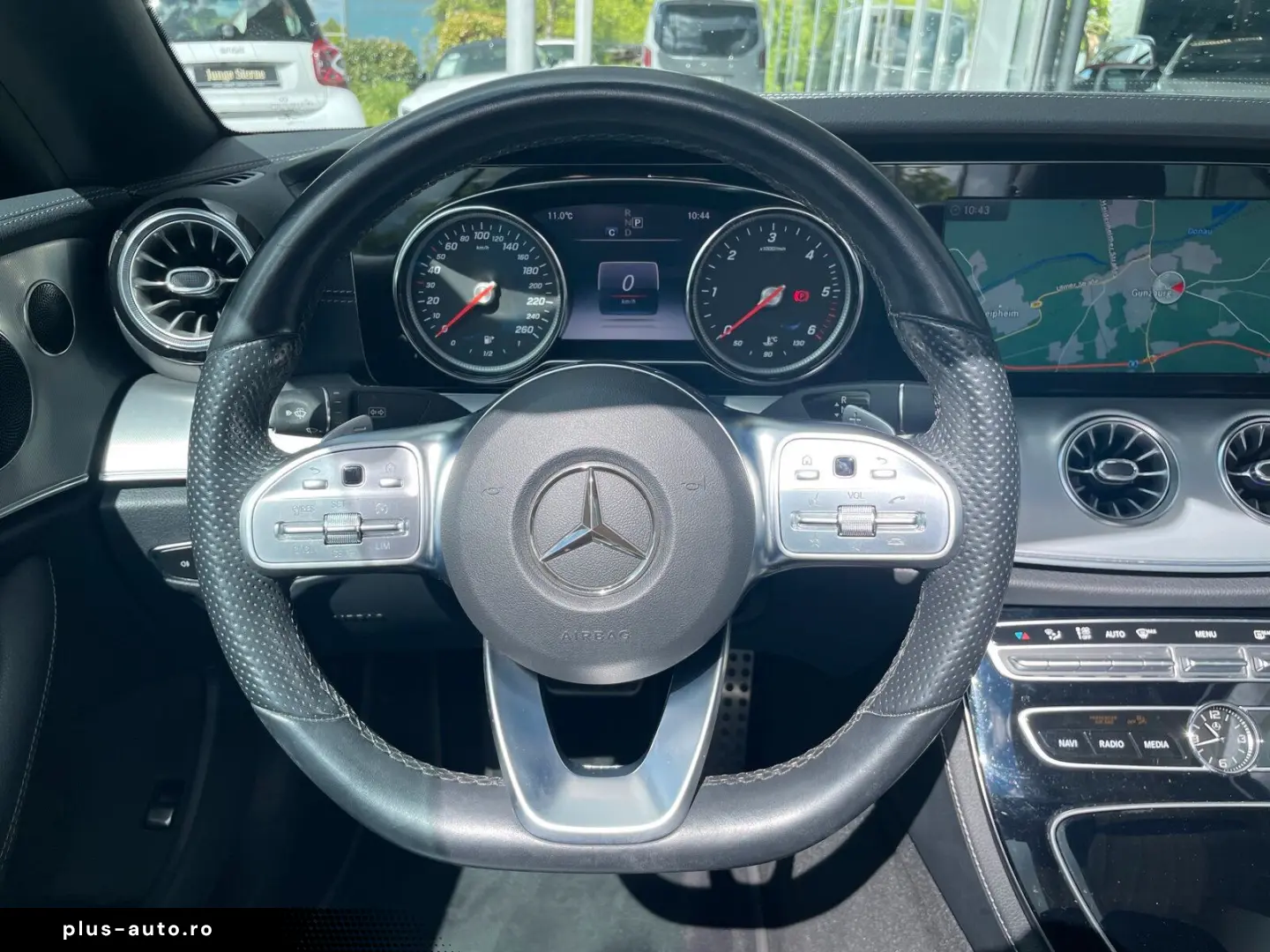 MERCEDES-BENZ E 300 d Cabriolet AMG LED CAM NIGHT TOTWINKEL