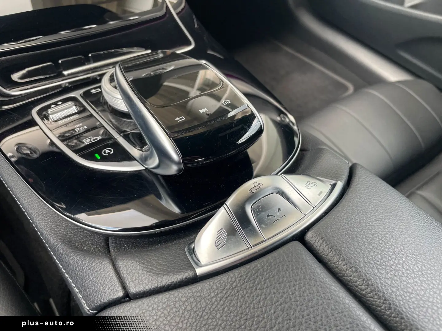 MERCEDES-BENZ E 300 d Cabriolet AMG LED CAM NIGHT TOTWINKEL