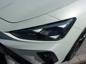 Cupra LEON SPORTSTOURER 1.5 ETSI DSG MATRIX-LED