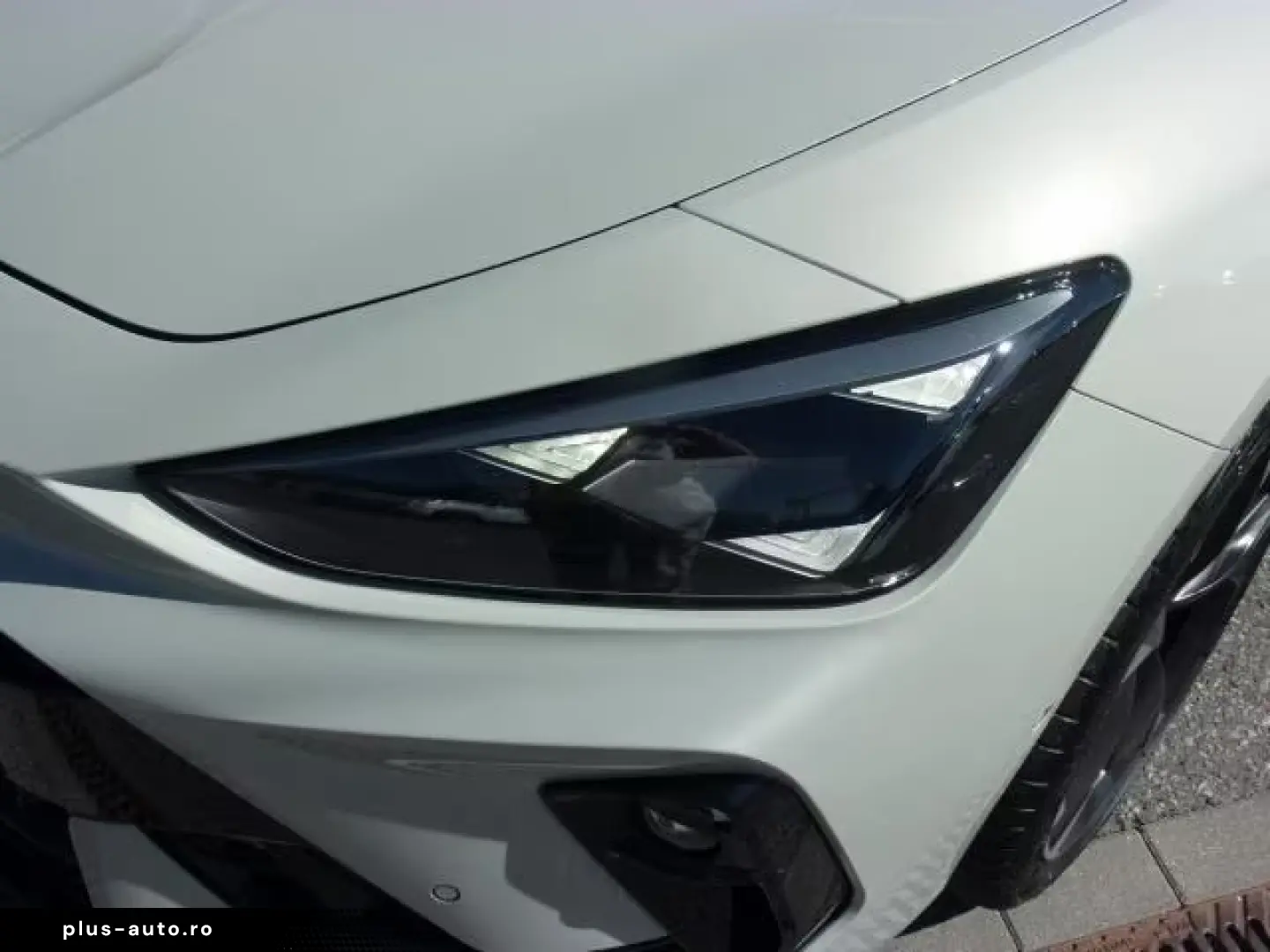 Cupra LEON SPORTSTOURER 1.5 ETSI DSG MATRIX-LED