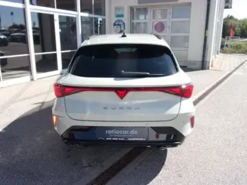 Cupra LEON SPORTSTOURER 1.5 ETSI DSG MATRIX-LED