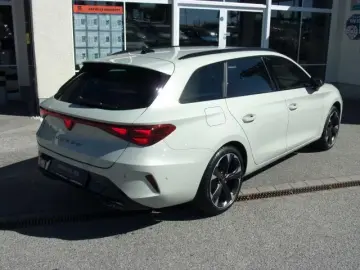 Cupra LEON SPORTSTOURER 1.5 ETSI DSG MATRIX-LED