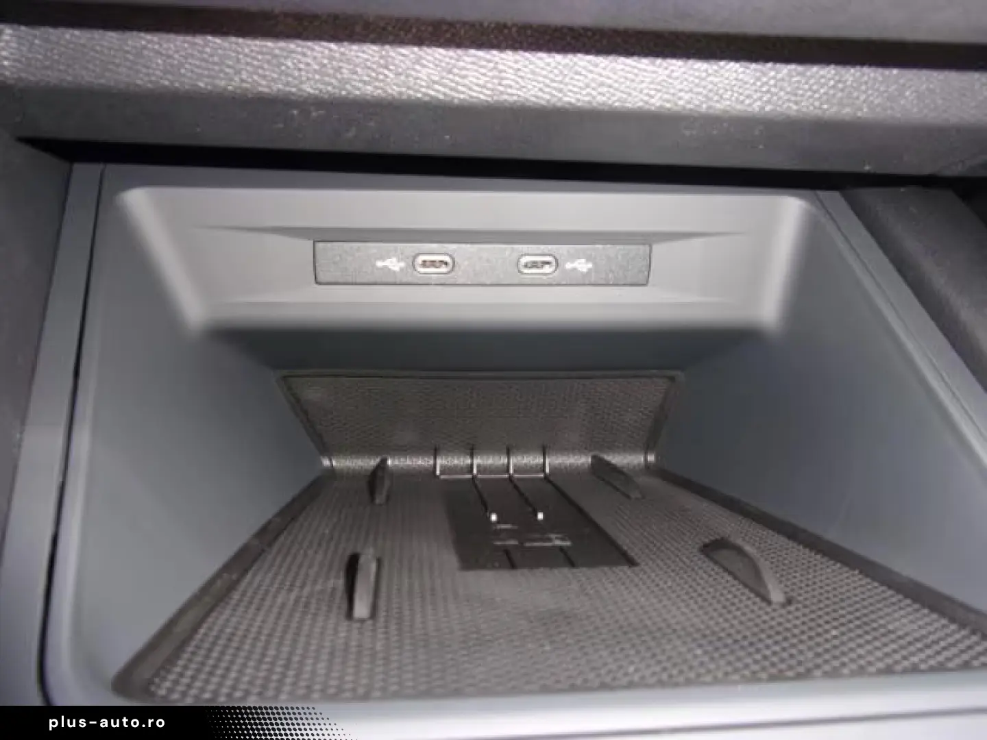 Cupra LEON SPORTSTOURER 1.5 ETSI DSG MATRIX-LED