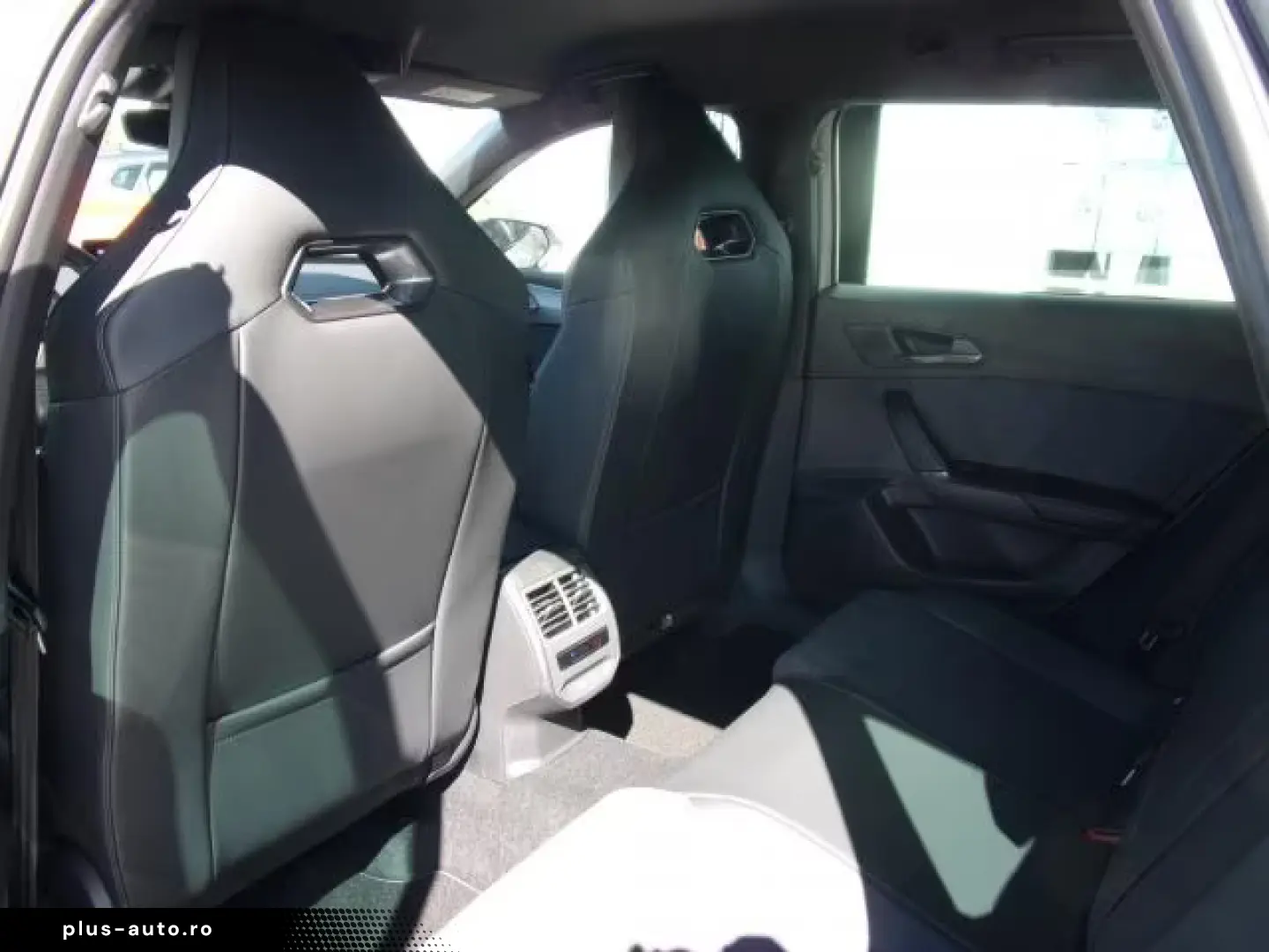 Cupra LEON SPORTSTOURER 1.5 ETSI DSG MATRIX-LED