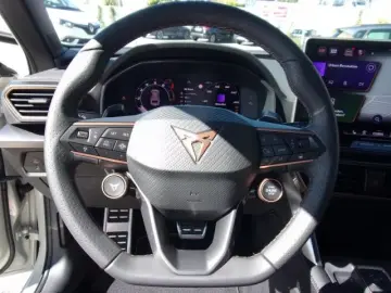 Cupra LEON SPORTSTOURER 1.5 ETSI DSG MATRIX-LED