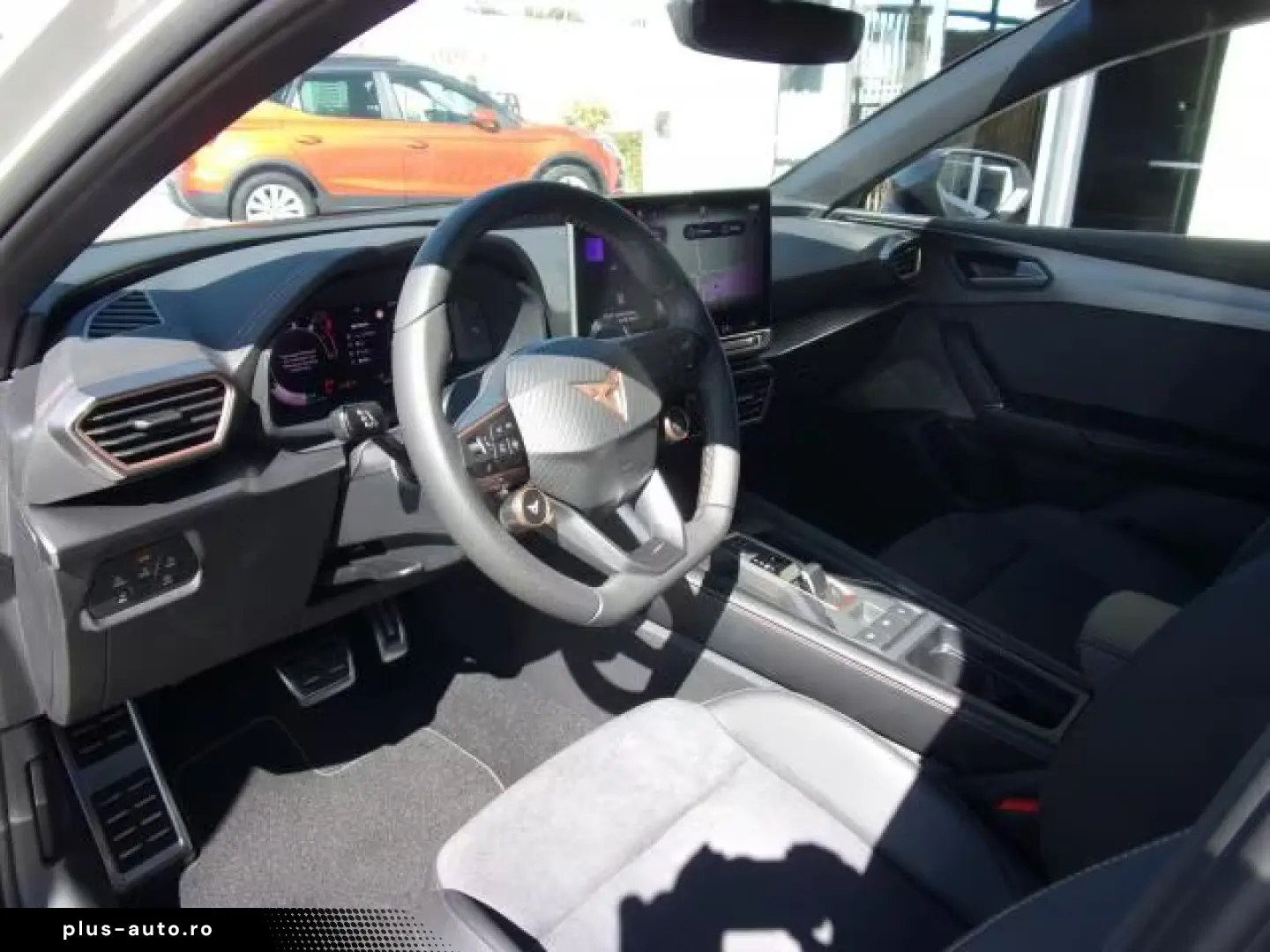 Cupra LEON SPORTSTOURER 1.5 ETSI DSG MATRIX-LED