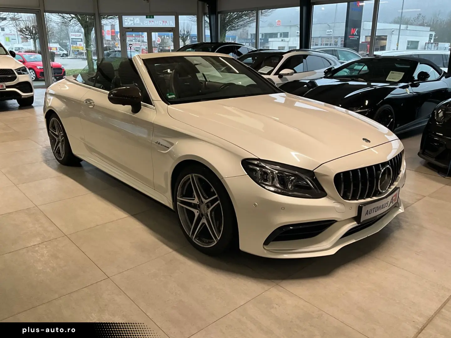 MERCEDES-BENZ C 63 AMG Cabrio Burmester HUD