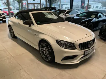 MERCEDES-BENZ C 63 AMG Cabrio Burmester HUD