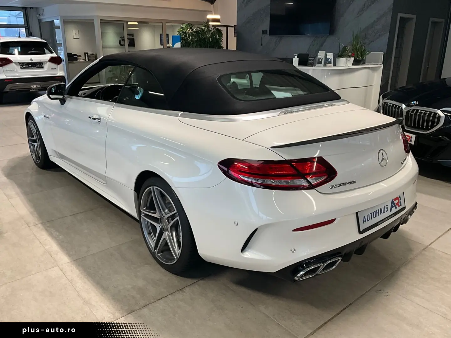 MERCEDES-BENZ C 63 AMG Cabrio Burmester HUD