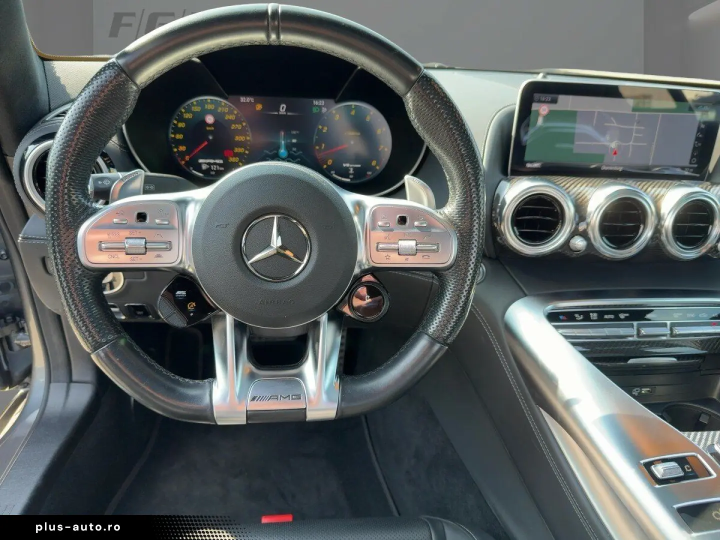 MERCEDES-BENZ AMG GT C Burm KeyGo TWA Night Pano