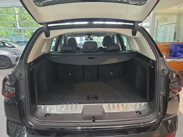 BMW X3 xDr30e Keyless H&K HUD Laser
