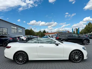 MERCEDES-BENZ E450 4Matic Cabrio AMG-PAKET 360 ACC BURMESTER