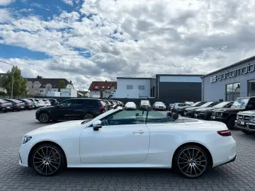 MERCEDES-BENZ E450 4Matic Cabrio AMG-PAKET 360 ACC BURMESTER