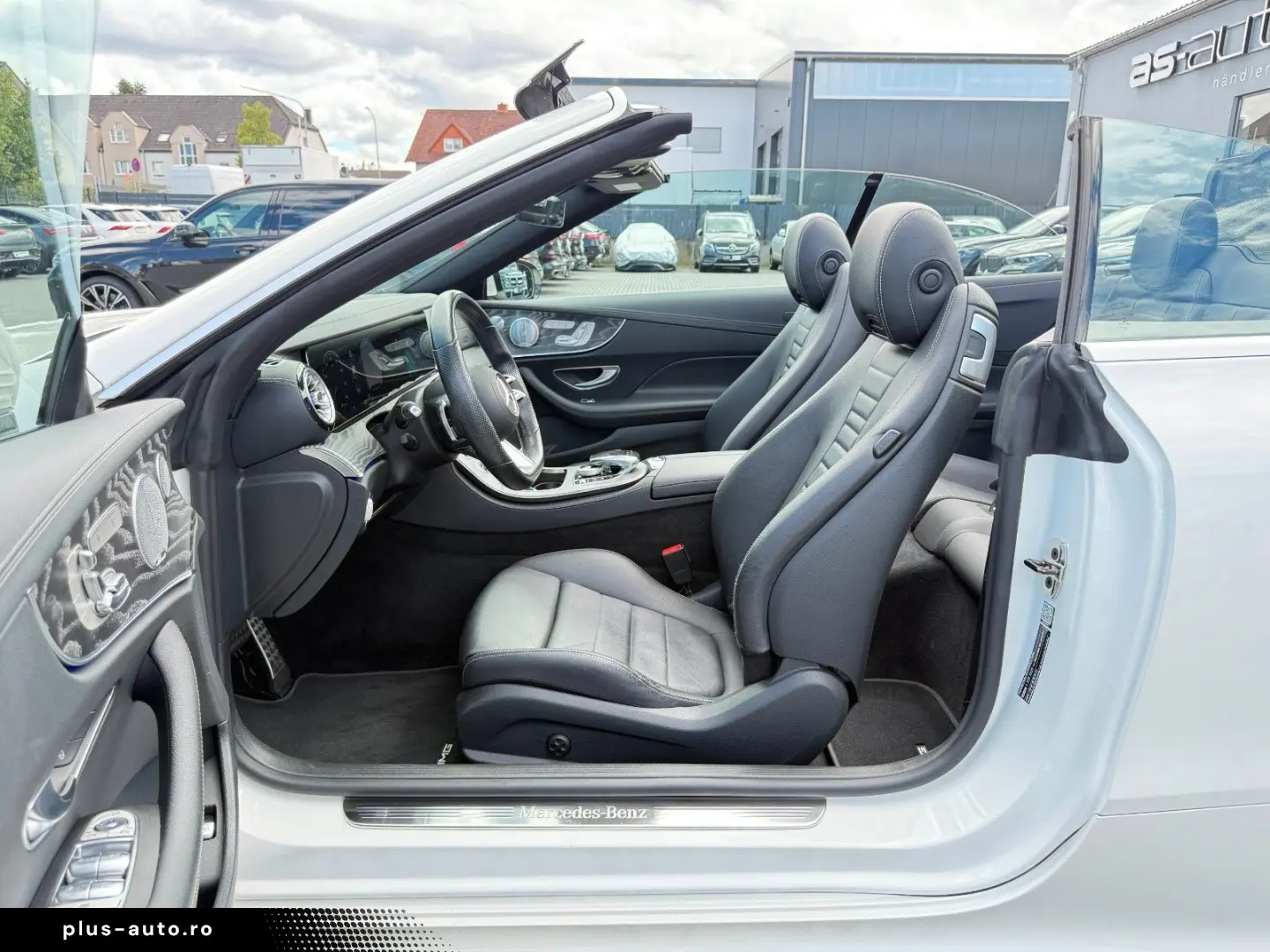 MERCEDES-BENZ E450 4Matic Cabrio AMG-PAKET 360 ACC BURMESTER