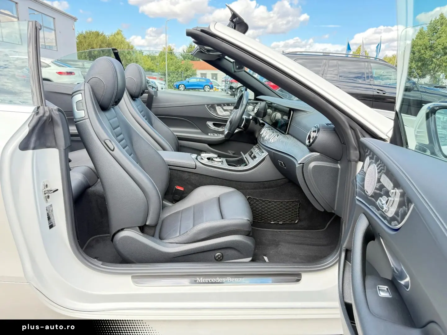 MERCEDES-BENZ E450 4Matic Cabrio AMG-PAKET 360 ACC BURMESTER