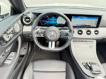 MERCEDES-BENZ E450 4Matic Cabrio AMG-PAKET 360 ACC BURMESTER