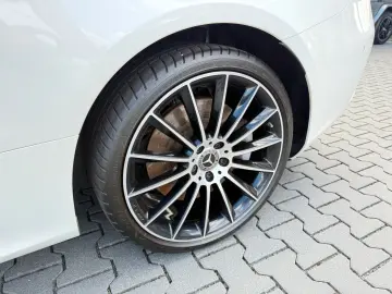 MERCEDES-BENZ E450 4Matic Cabrio AMG-PAKET 360 ACC BURMESTER