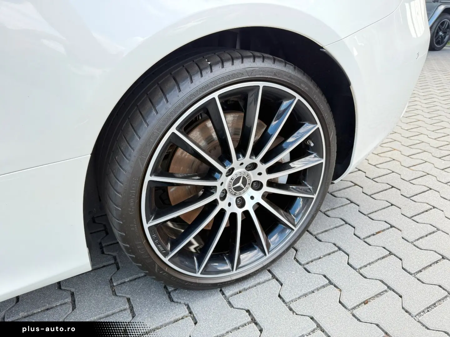 MERCEDES-BENZ E450 4Matic Cabrio AMG-PAKET 360 ACC BURMESTER