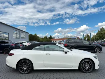 MERCEDES-BENZ E450 4Matic Cabrio AMG-PAKET 360 ACC BURMESTER