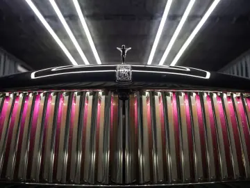 Rolls-Royce Spectre Black Badge Shooting Star 23Zoll Star