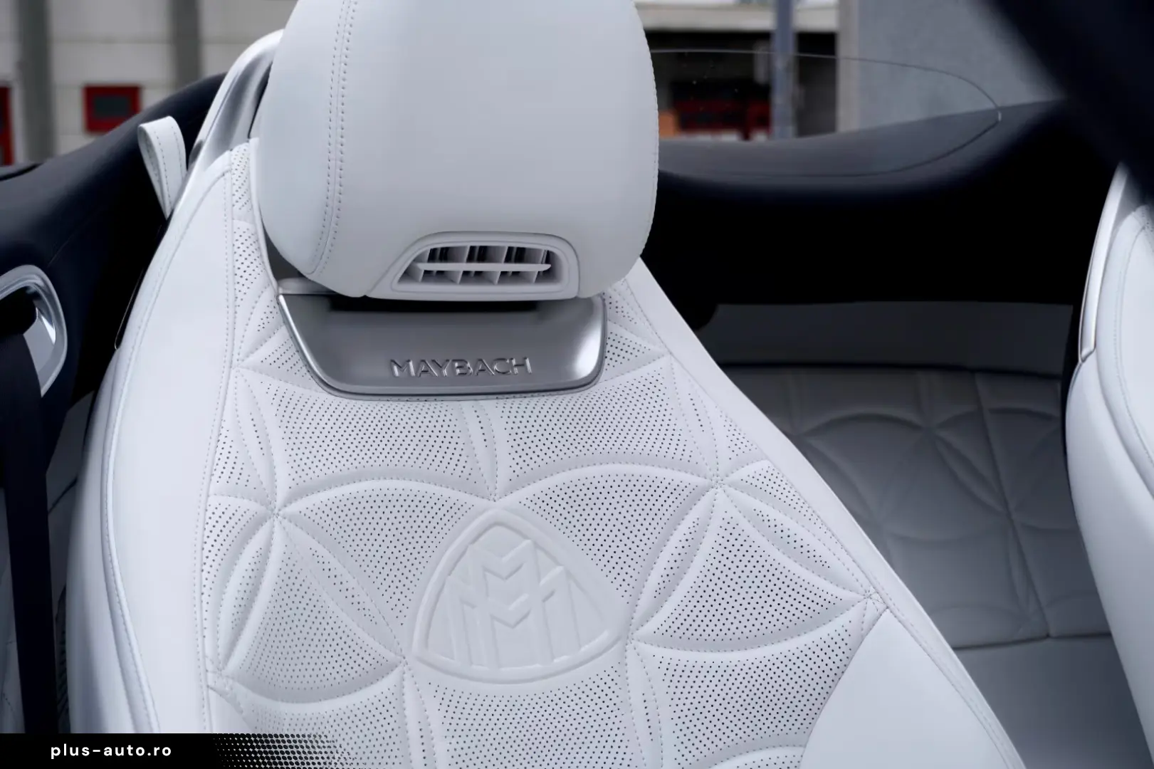 Maybach SL 680 MAYBACH MONOGRAM SERIES WHITE AMBIENCE