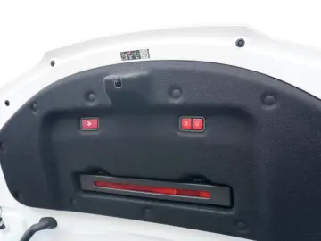 Maybach SL 680 MAYBACH MONOGRAM SERIES WHITE AMBIENCE